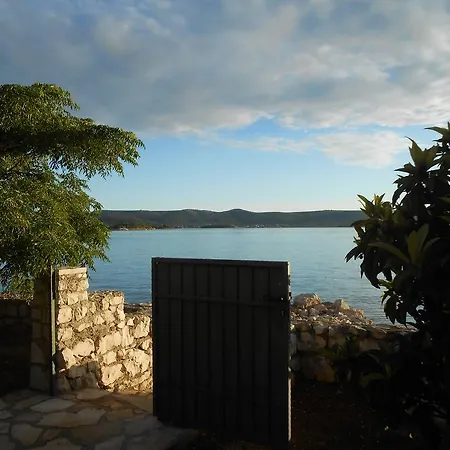 Na Moru Semesterbostad Sveti Petar (Zadar)