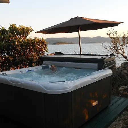 Semesterbostad Stone House 